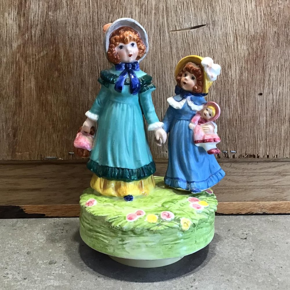 Vintage Schmid Music Box 2 Girls with Doll Working Made in Japan